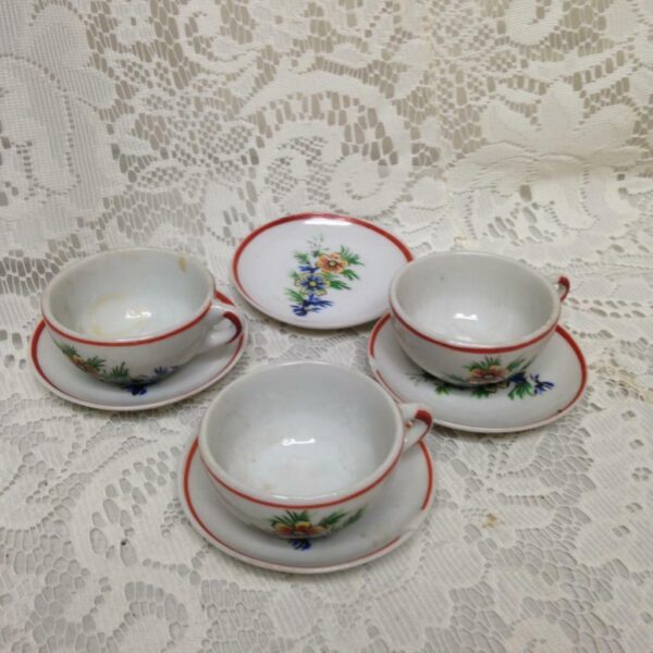 Vintage, Floral Porcelain 16pc Child's Tea Set for 4