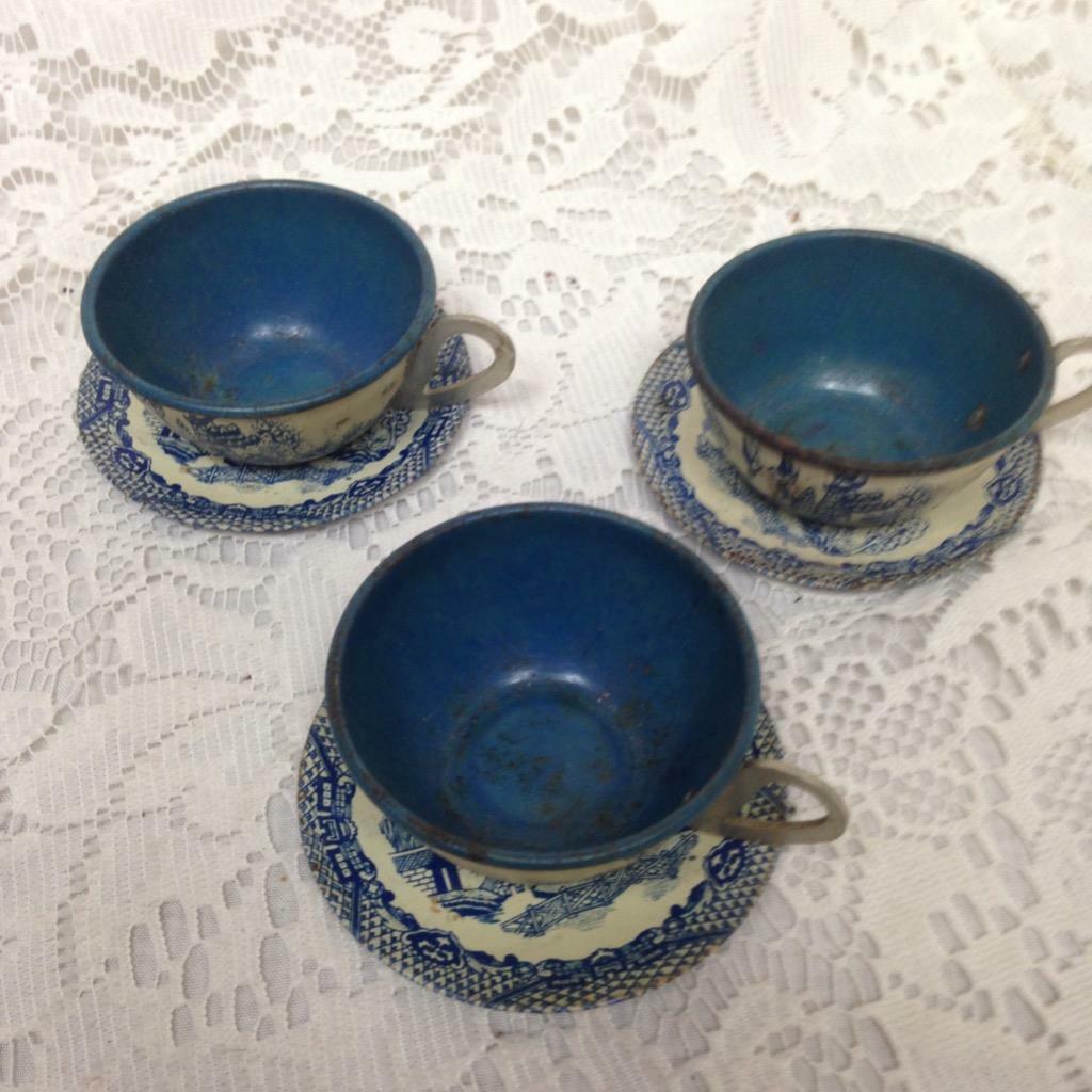 1950s, Ohio Art, Blue Willow 9pc Tin Child’s Tea Set