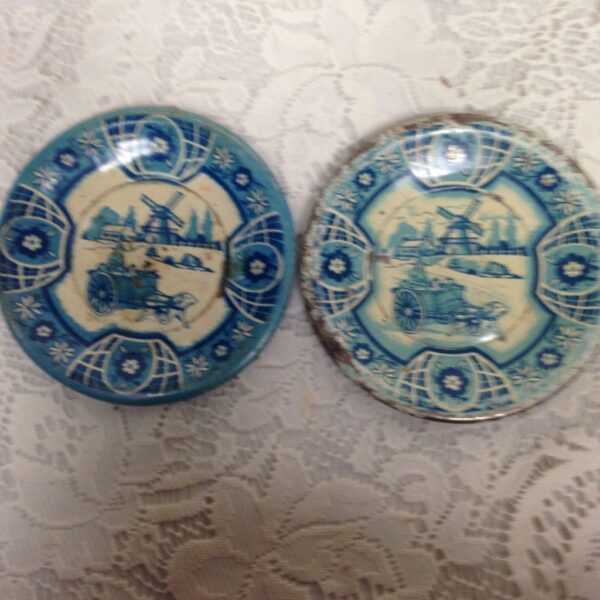 1940s Wolverine, Delft 4-pc Child's Tin Dishes