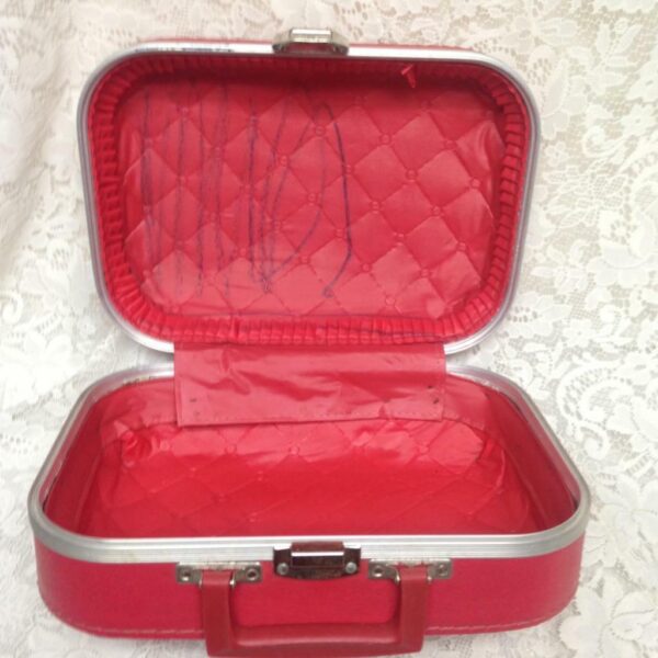 Vintage, Trojan Luggage Co., Going to Grandma Doll Case 13in x 10in x 5in