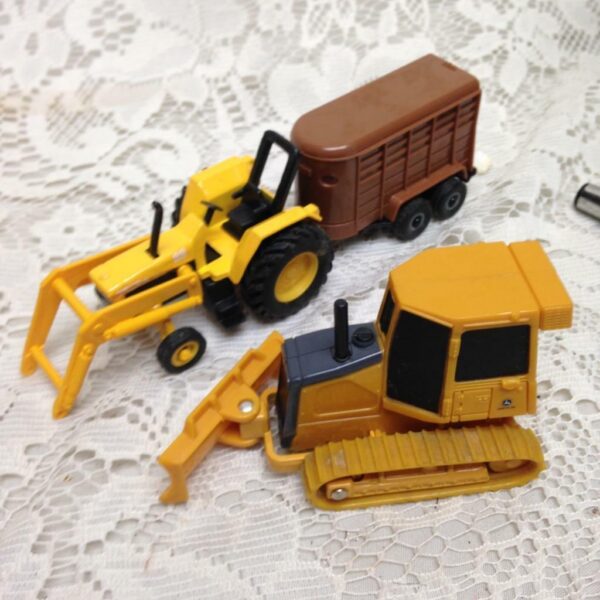 2pc, Yellow John Deere and Tonka Construction Equipment Set 6in and 3in L