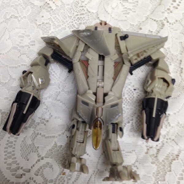 Studio Series SS21 Starscream Action Figure 7.5in x 7.5in