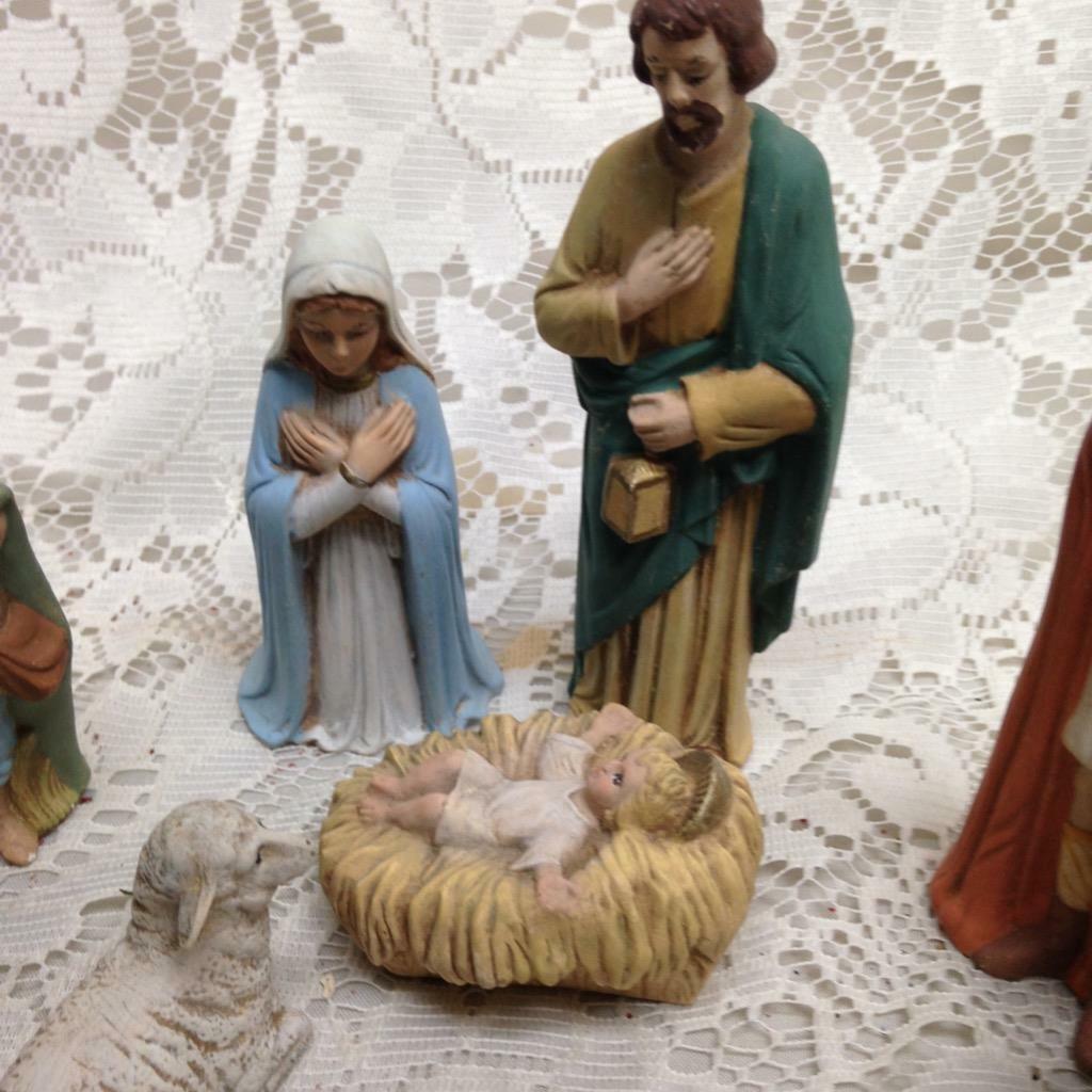 Vintage, Rare, 12pc Christmas Ceramics Nativity Set 5in to 2in each