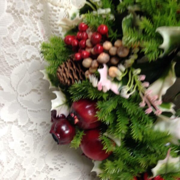 Vintage, Christmas Wreath with Pine Cones 13in D. (B)