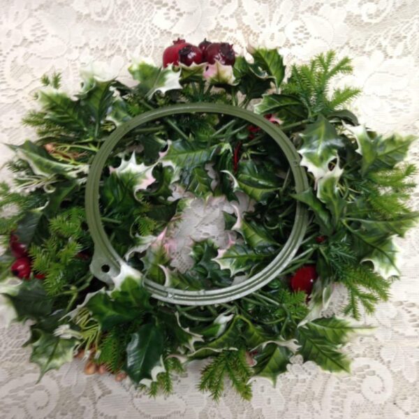 Vintage, Christmas Wreath with Pine Cones 13in D. (B)