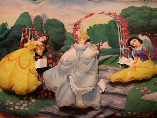 Westpoint Stevens, Inc., 5 Disney Princesses Pocket Dolls w/ Decorative Pillow