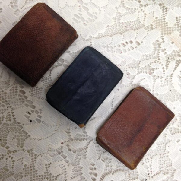 Antique Rare, 3pc Shakespeare Miniature Books 3in x 2in