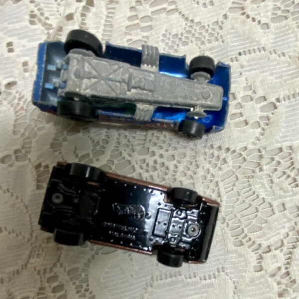 Vintage Hotwheels-Mattel Inc. 2pc 1977 Brown Porche and Blue Hotbird
