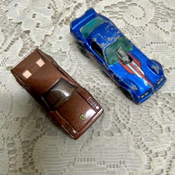 Vintage Hotwheels-Mattel Inc. 2pc 1977 Brown Porche and Blue Hotbird