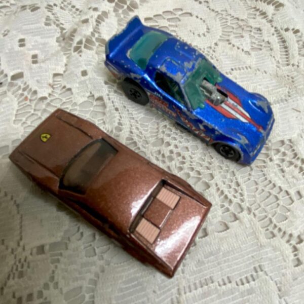 Vintage Hotwheels-Mattel Inc. 2pc 1977 Brown Porche and Blue Hotbird