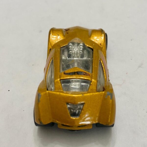 Vintage Hotwheels-Mattel Inc. 2002 Gold Sinistra