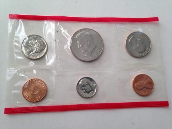 1985-P/D US Mint Uncirculated Coin Set -12pc Coin Set FV $1.82