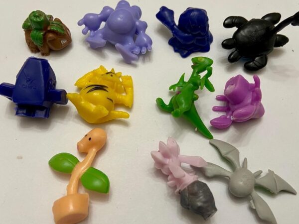 Lot of 10 Pokemon Figures # 3