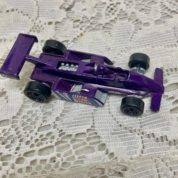 Vintage Hotwheels-Mattel Inc. 1982 Purple Race Car