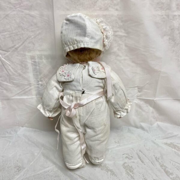 Vintage, 1998, 9-inch Ashton Drake Galleries Sleeping Doll