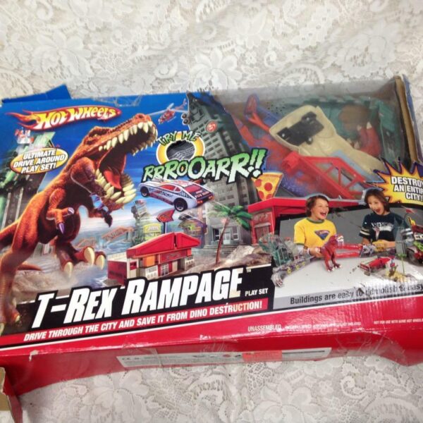 T-Rex Rampage 24in x 15in x 4in Box