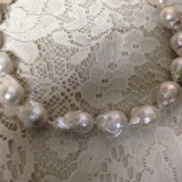 Stunning, Chunky, Real Iridescent White Pearls, 16in Choker-Necklace