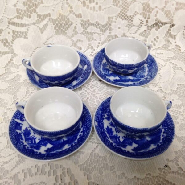 Vintage, Occupied Japan, Blue Willow, 19pc Child’s Tea Set -Wicker Picnic Basket