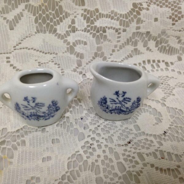 Vintage, Japan, Blue Willow, 8pc Child’s Tea Set - White Wicker Hope Chest