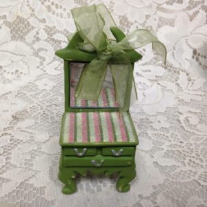 Dolls, Green Dresser Chair or Ornament 4in x 2in x 2.5in