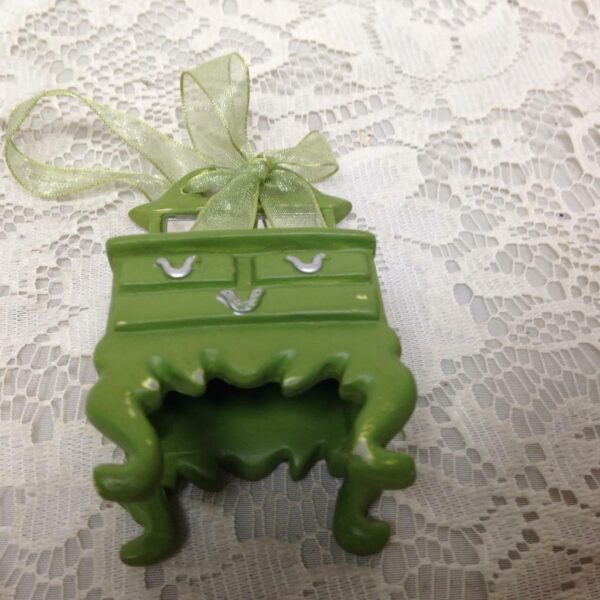 Dolls, Green Dresser Chair or Ornament 4in x 2in x 2.5in