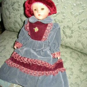 Vintage, Effanbee Suzanne, 14in Composition Doll in Velvet Gown