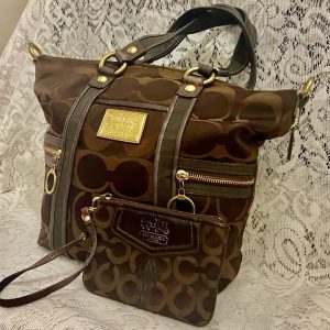 Coach- 13843 Poppy Brown Signature- Hobo Tote and Wristlet Set (2009)