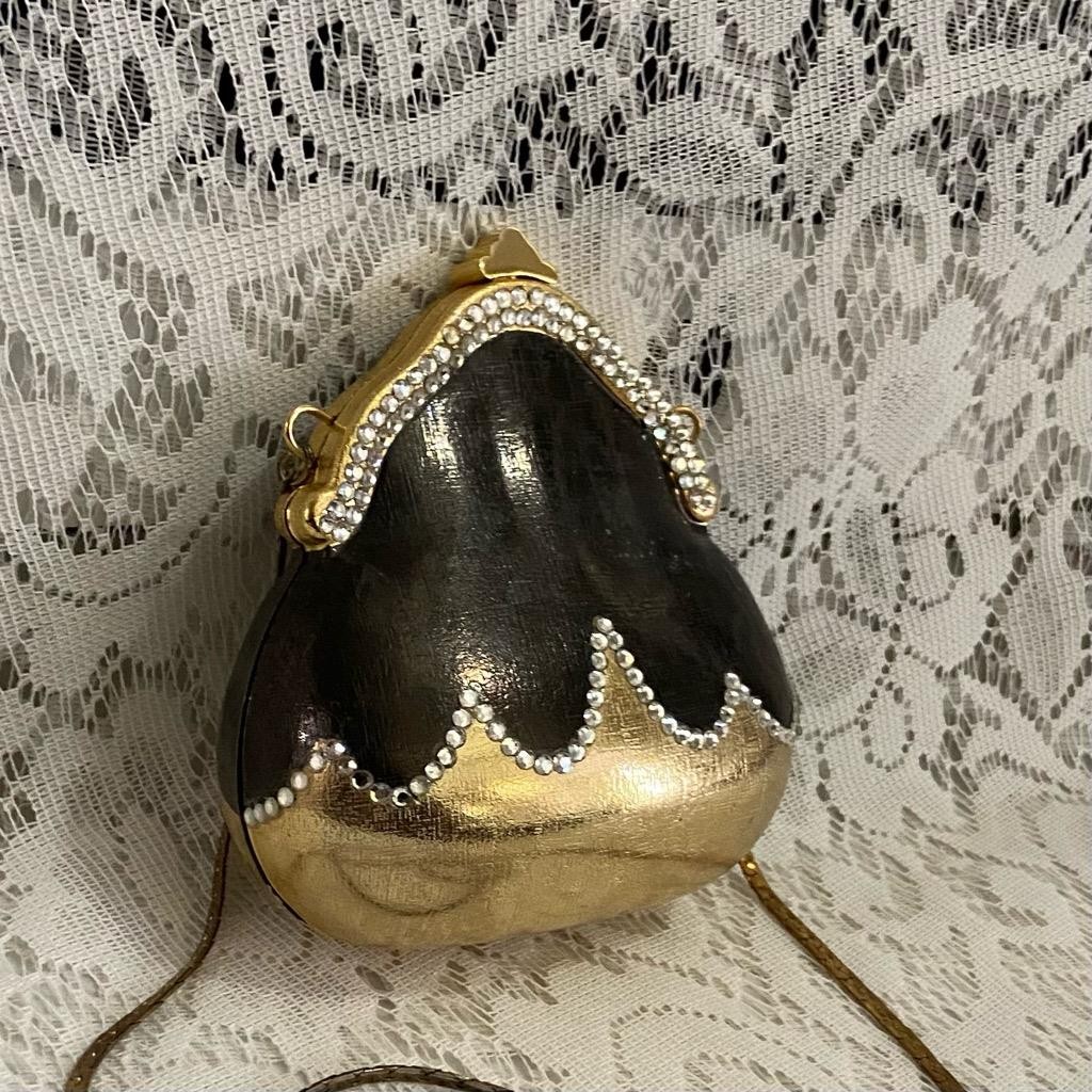 Vintage, Gold-Black Clam Shell Metal Purse- Crossbody 5in x 5in c 2in