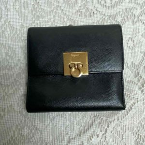 Vintage, Salvatore Ferragamo Compact Kisslock Trifold Wallet 4.5in x 4in