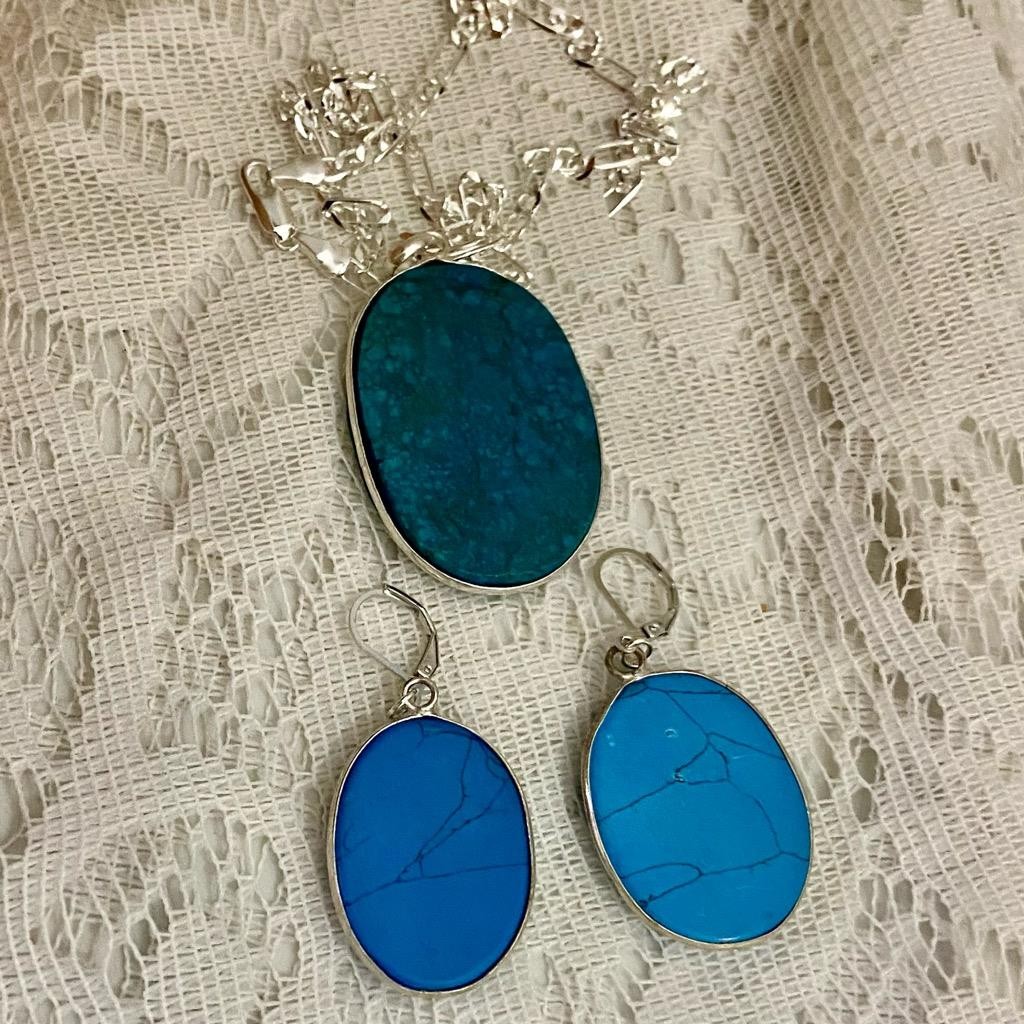 Vintage, Turquoise - Necklace and Earrings Set