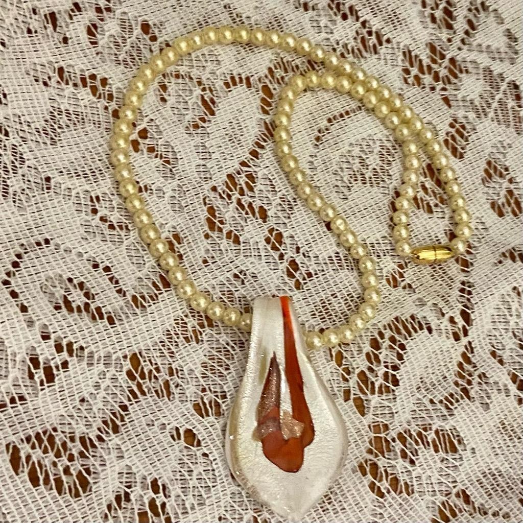 Vintage, Beautiful, Art Glass Pearl Necklace