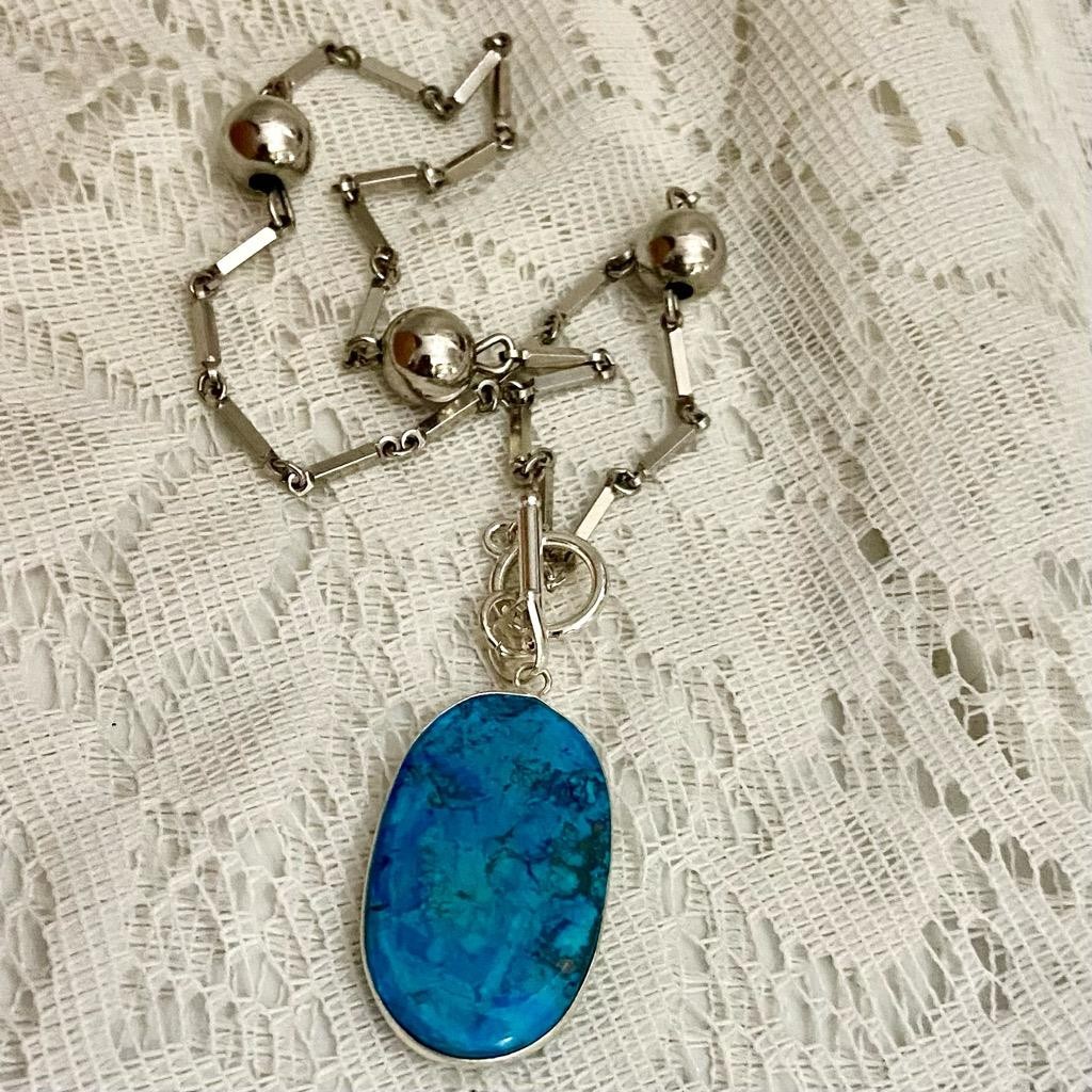 Vintage, Beautiful, Large Oblong Turquoise Necklace