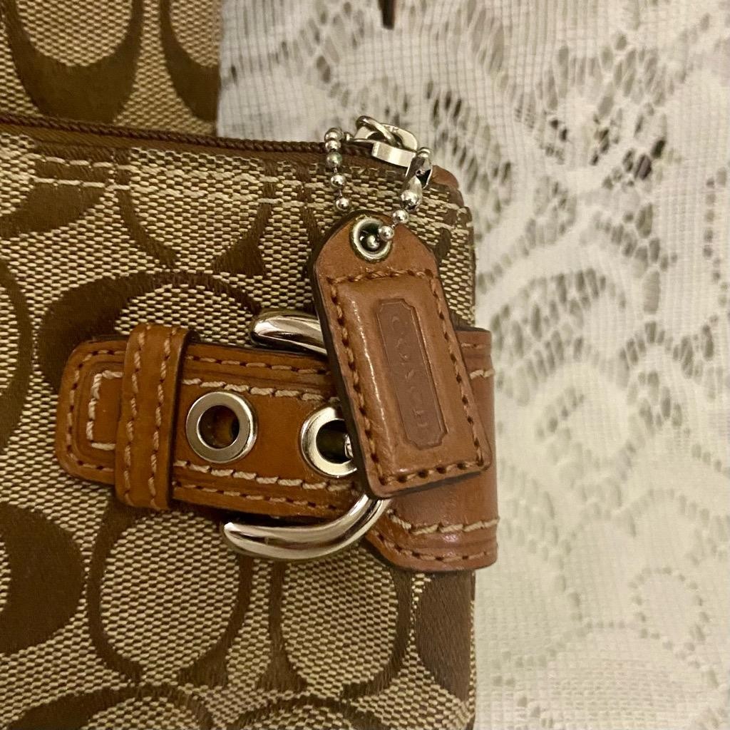 Coach -3577 Soho Brown Signature Double Buckle Crossbody-SBag w/ Wallet (2006)