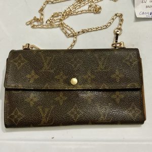 Louis Vuitton, Brown Mono, Bi-Fold Long Wallet -Crossbody 7.5in x 4in (CA0964)