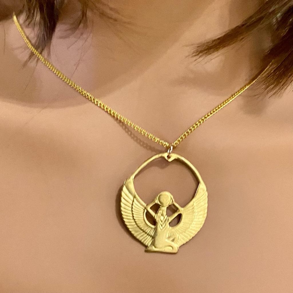 Vintage Egyptian Winged Goddess Gold Filled Cameo- 18in Gold Tone Chain Necklace