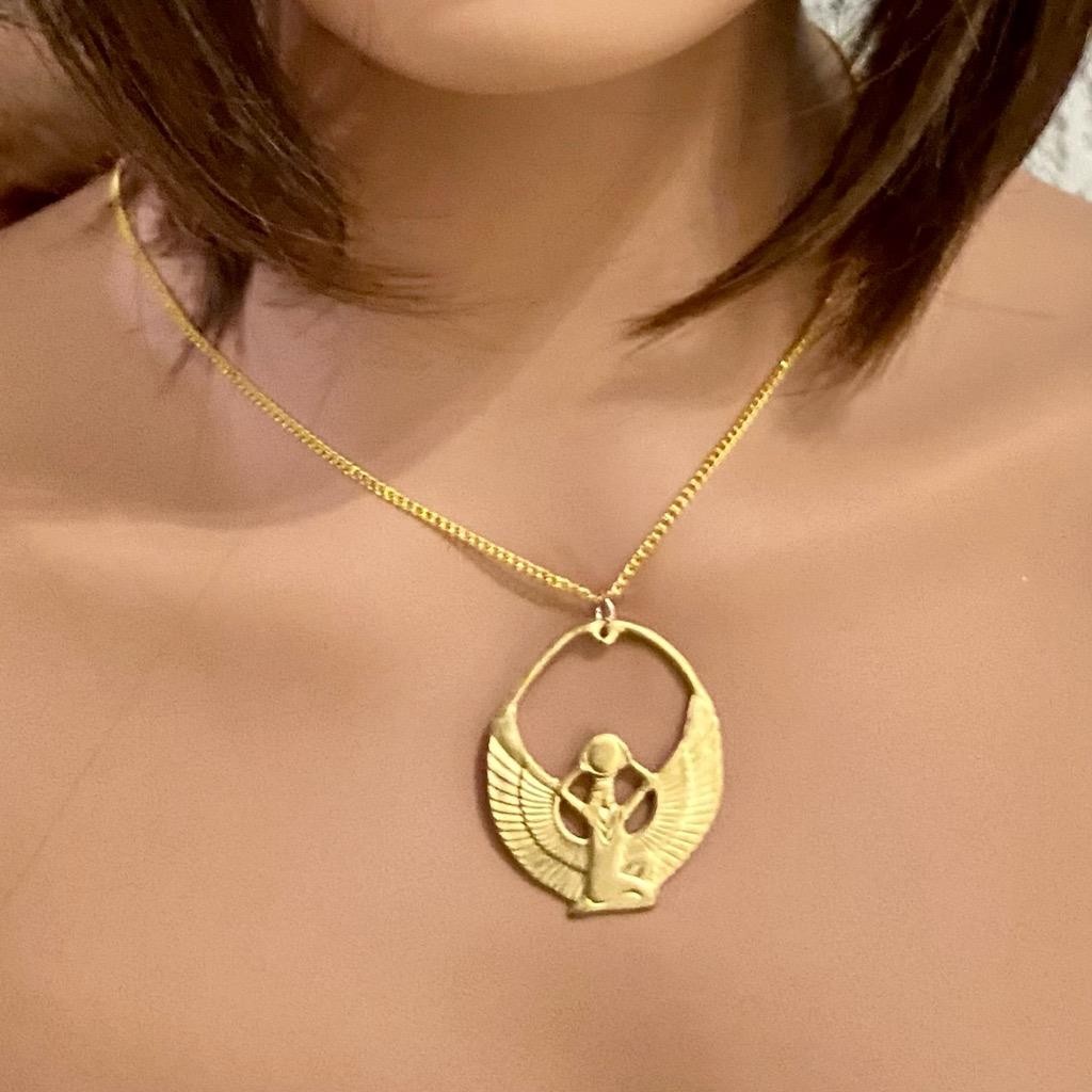 Vintage Egyptian Winged Goddess Gold Filled Cameo- 18in Gold Tone Chain Necklace