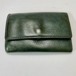 Authentic, Louis Vuitton, Green Taiga Leather 6-Hooks Key Case 4.5in x 3in