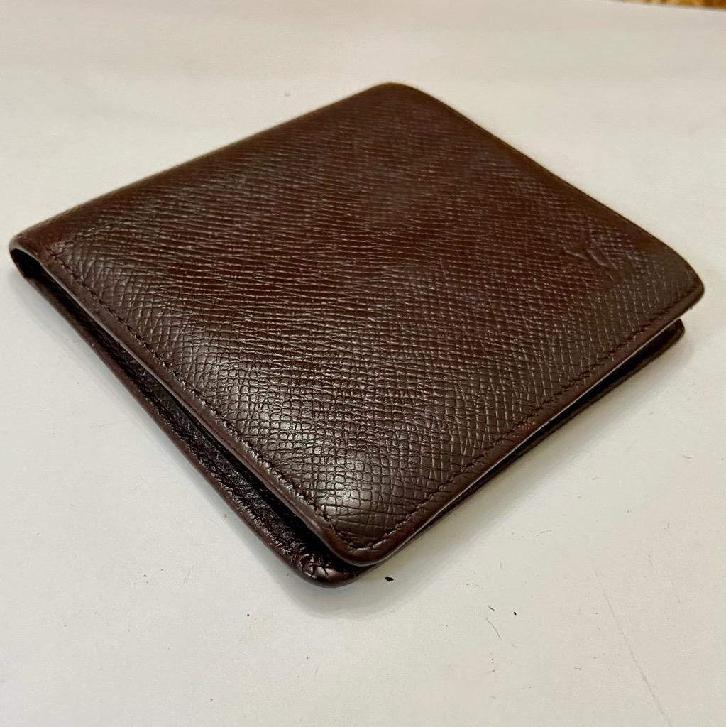 Authentic Louis Vuitton Brown Taiga Leather Mens Wallet 4in x 4in
