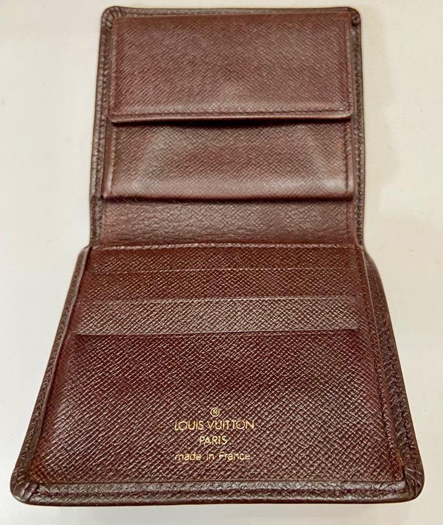 Authentic Louis Vuitton Brown Taiga Leather Mens Wallet 4in x 4in