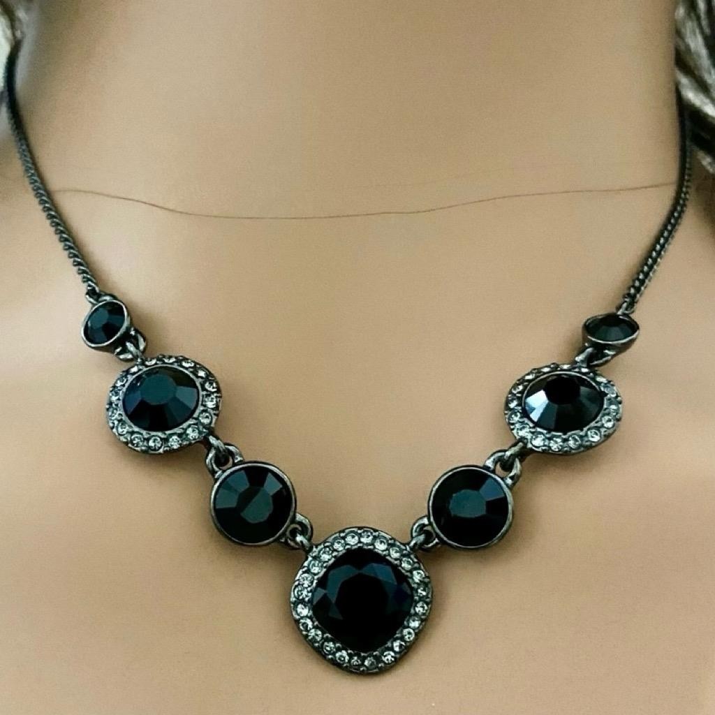 Vintage Givenchy Black Crystal Adjustable 18-20in Necklace n Dangling Earrings