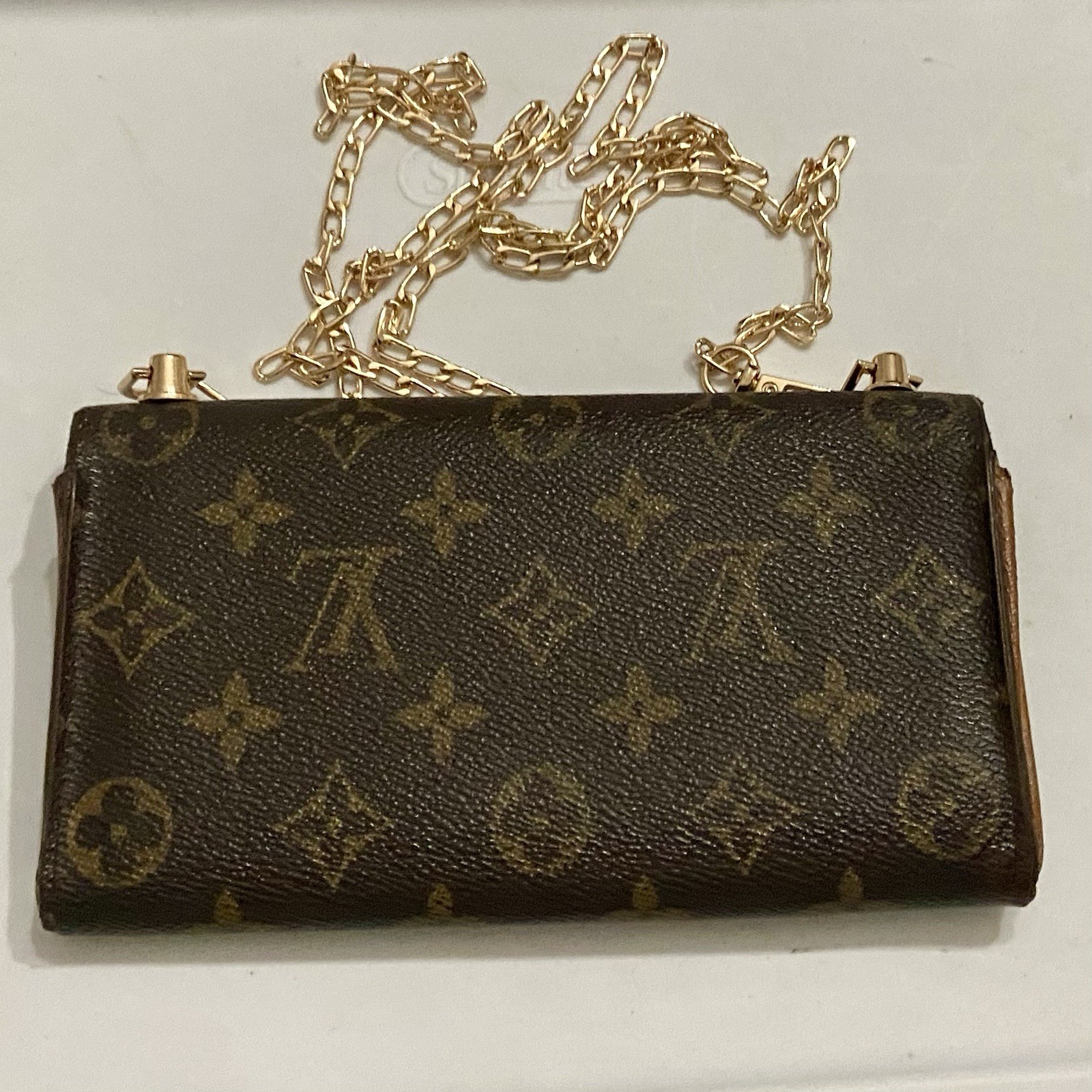 Louis Vuitton, Brown Mono, Bi-Fold Long Wallet-Crossbody 7.5in x 4in (TH1805)
