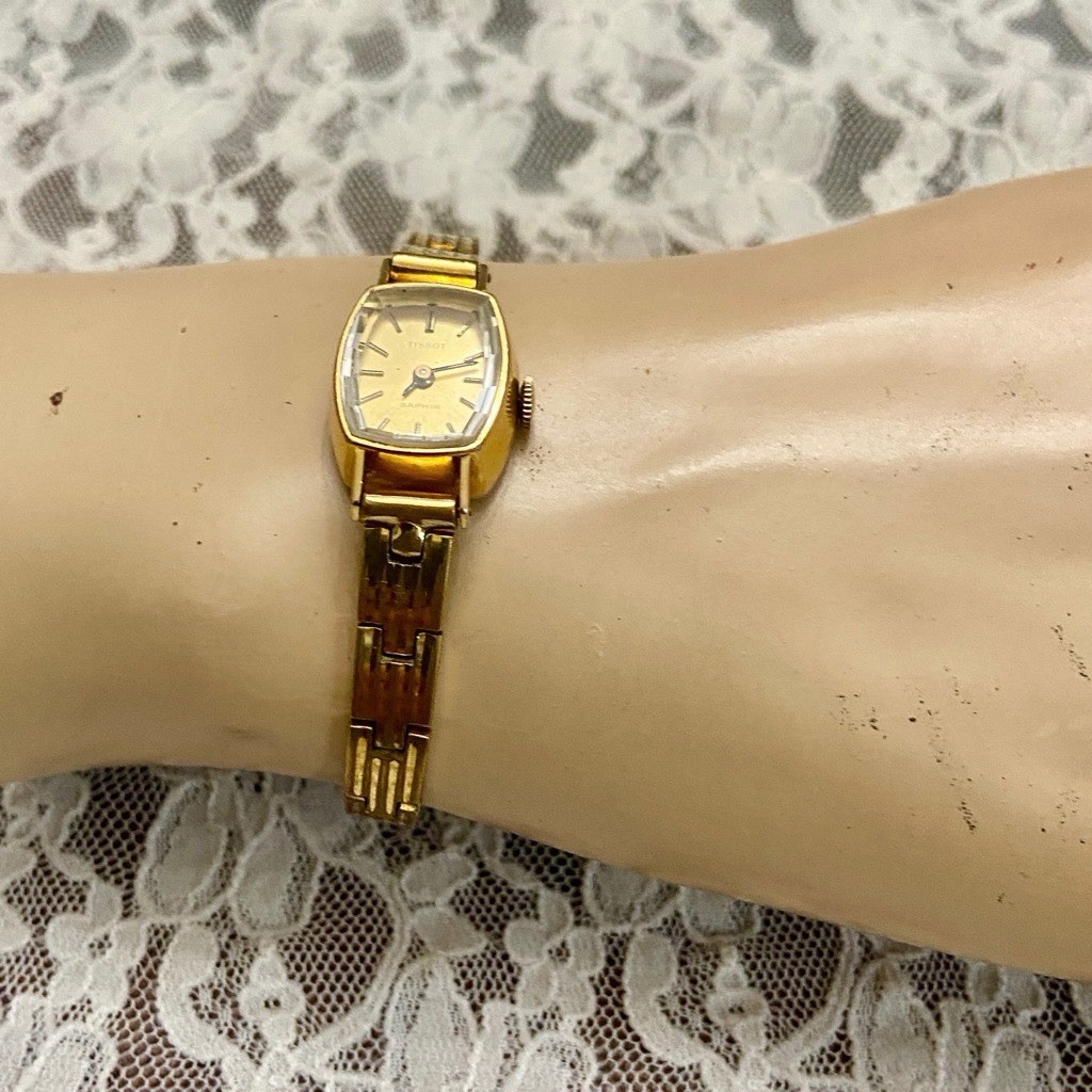 Tissot Saphir, Swiss Made Yellow Gold-Mechanical Ladies Watch