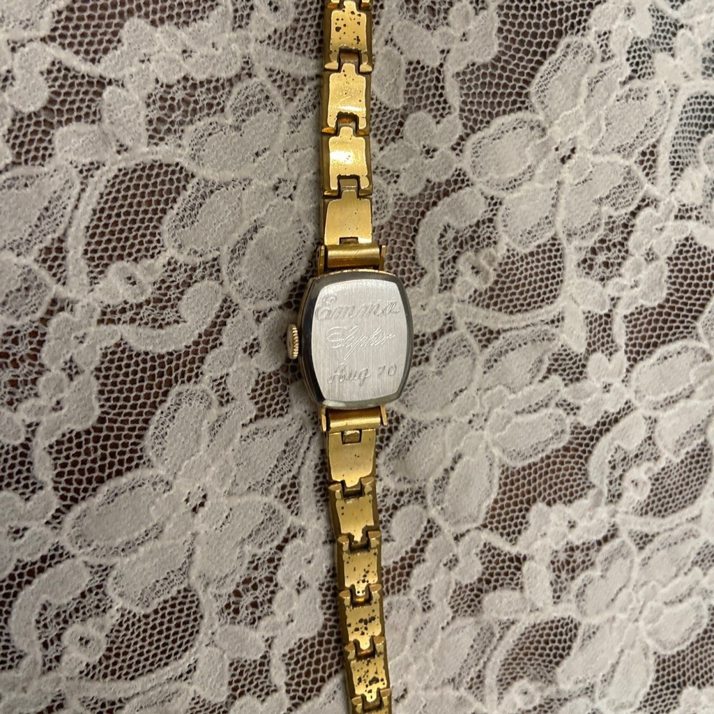 Tissot Saphir, Swiss Made Yellow Gold-Mechanical Ladies Watch