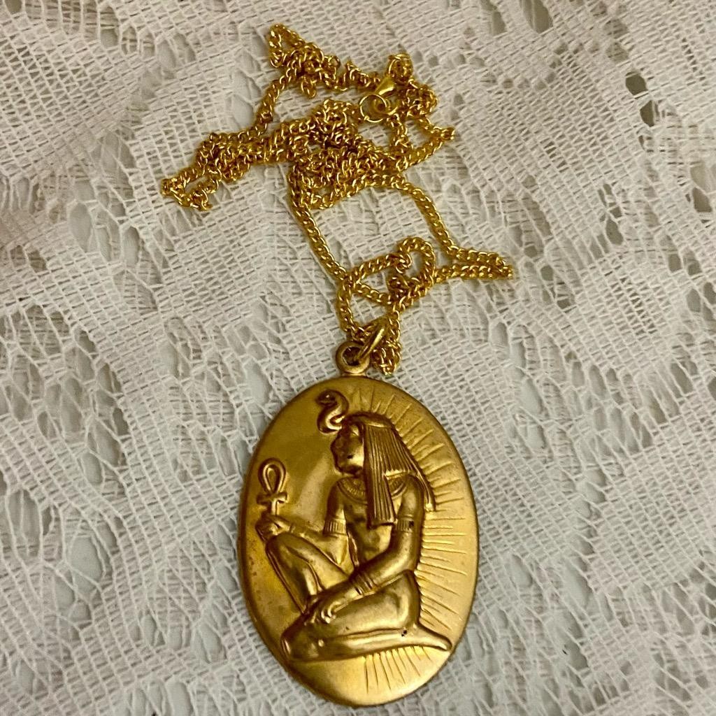 Vintage Egyptian Pharaoh Gold Filled Cameo with 18in Gold Tone Chain Necklace