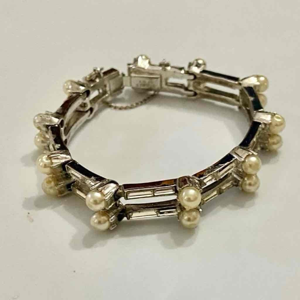 Vintage, Kramer, Rare Pearls, Baguette Crystals Silver Tone Bracelet