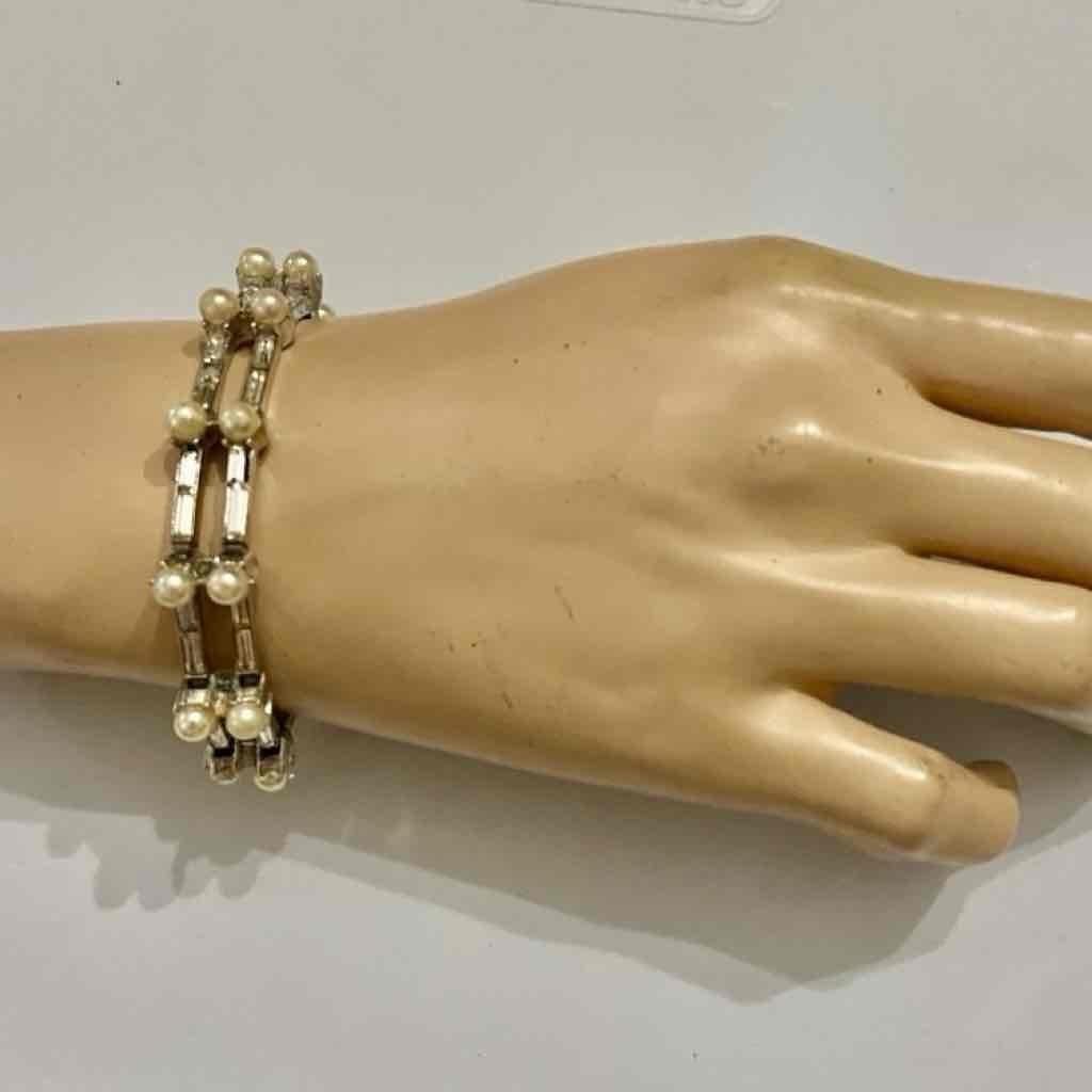 Vintage, Kramer, Rare Pearls, Baguette Crystals Silver Tone Bracelet