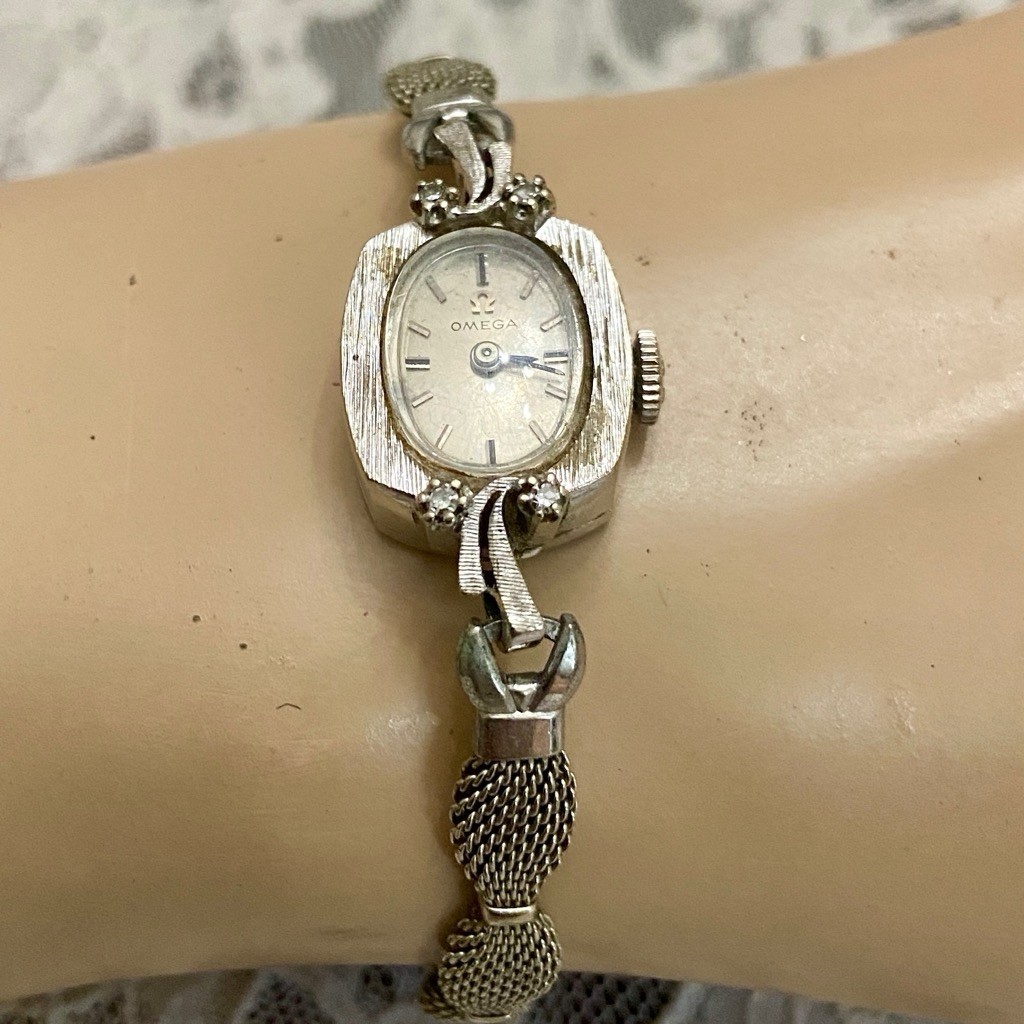 Omega 14K with Diamonds, Swiss Made Mechanical Ladies Watch A7484