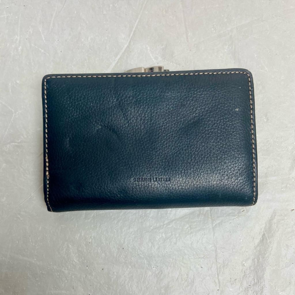Vintage, Black Leather, Compact Kisslock Coin Wallet 5.5in x 3.5in