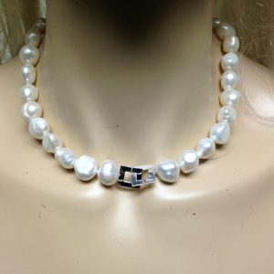Stunning, Large, 1/2in Real Iridescent White Pearls, 15in Choker-Necklace