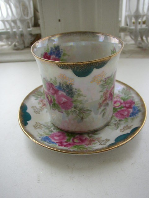 Vintage, Can Style, Floral, Pearl Iridescent Cup and Saucer